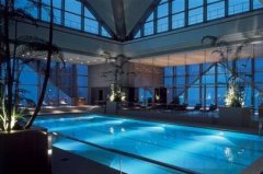 十大“性感”酒店游泳池设备